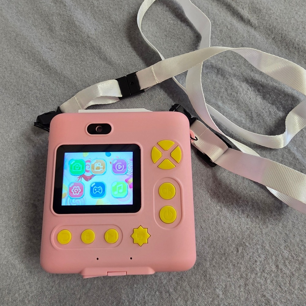 Vivitar Kids Instant Print Digital Camera Pink 16X Zoom Model 45379IC Bundle